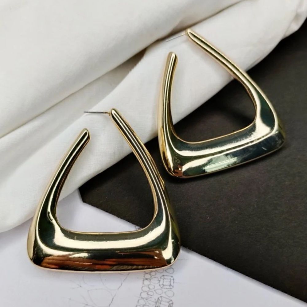 Gold geo hoop earrings M304